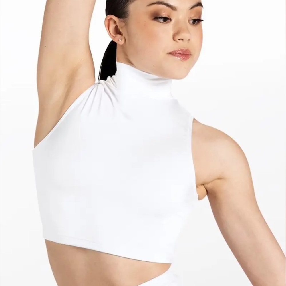 Weissmans White Sleeveless Mock Neck Crop Top
